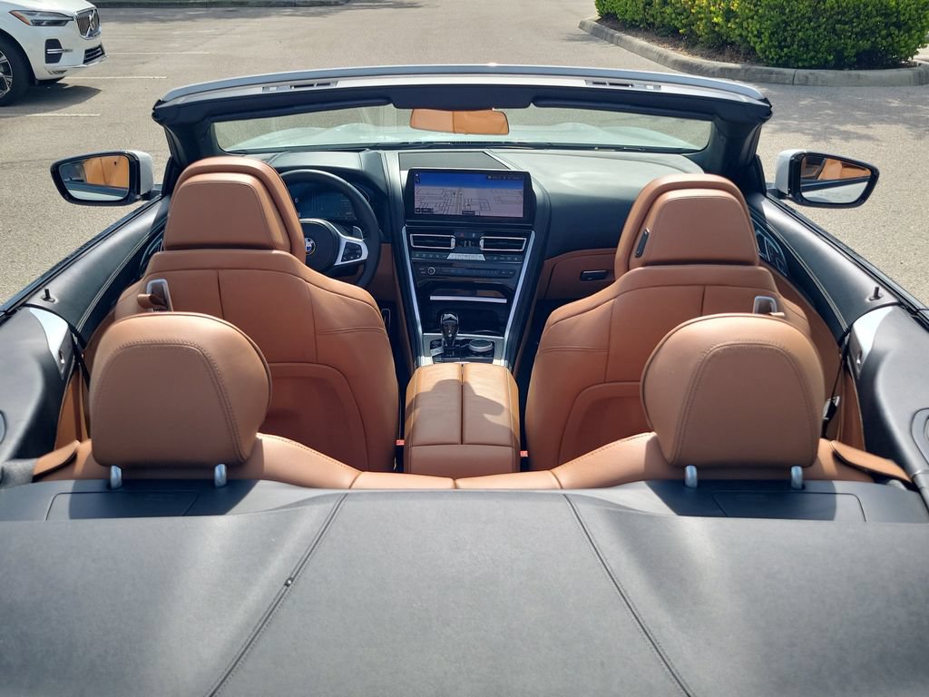 Used 2025 BMW 840i Convertible RWD image 9