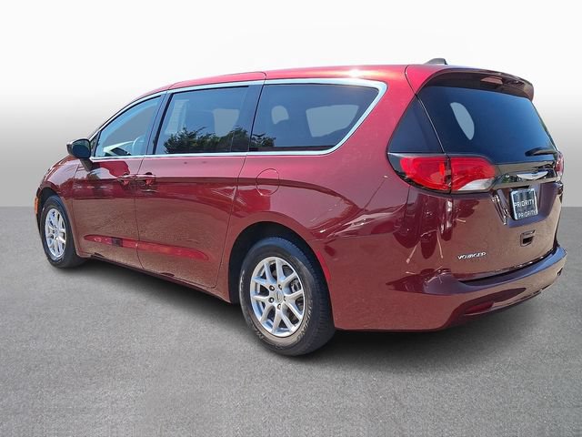 Used 2023 Chrysler Voyager LX FWD image 6
