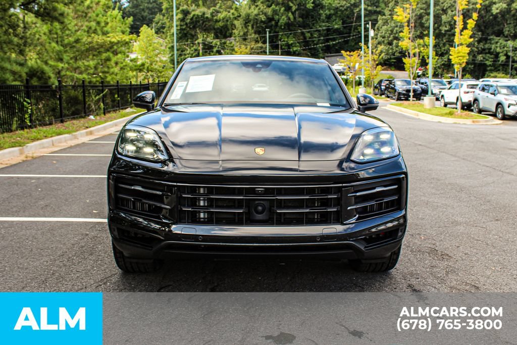 Used 2024 Porsche Cayenne Coupe AWD/4WD image 9