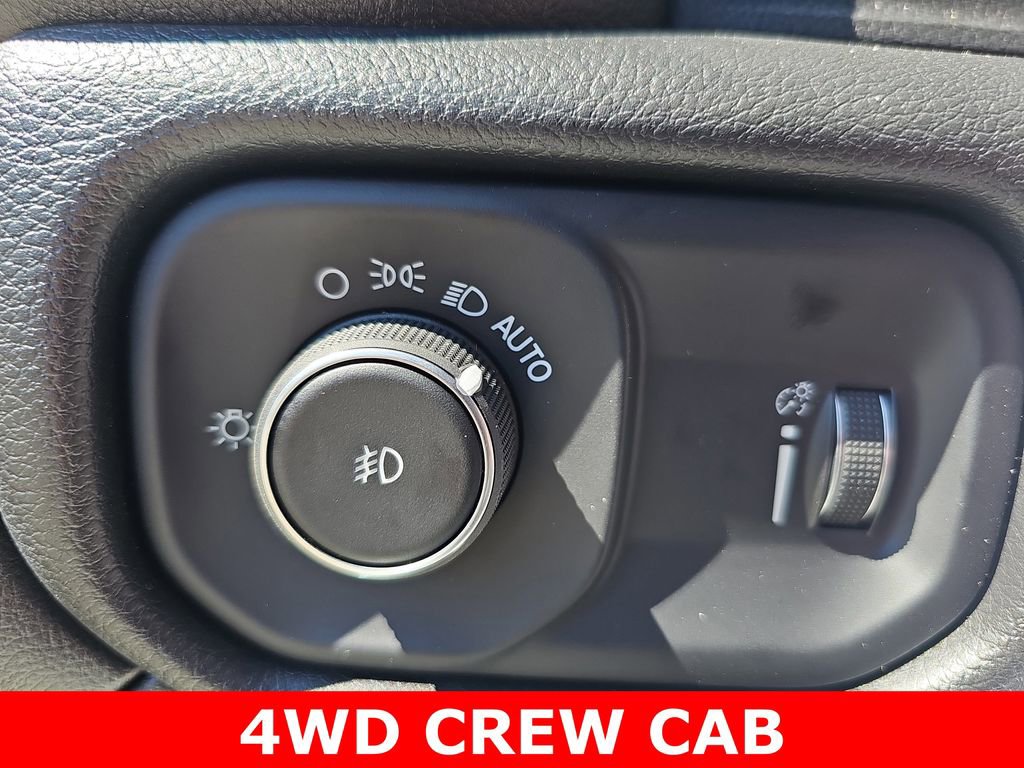 New 2024 RAM 5500 Tradesman w/ Chrome Appearance Group image 23