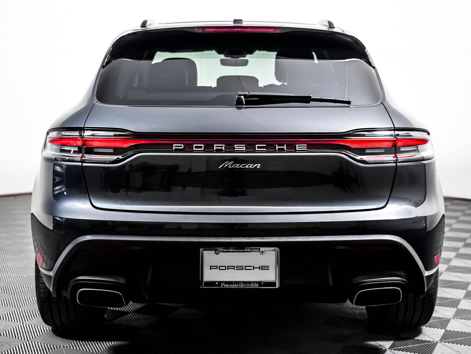 Used 2026 Porsche Macan AWD/4WD image 11