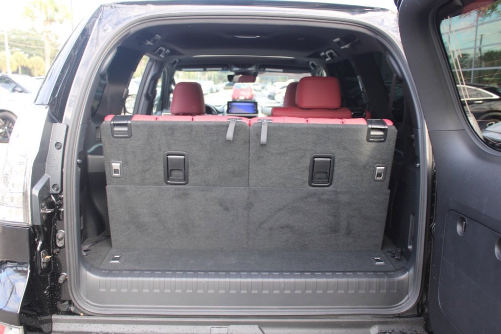 Used 2023 Lexus GX 460 Premium w/ Premium Package image 28