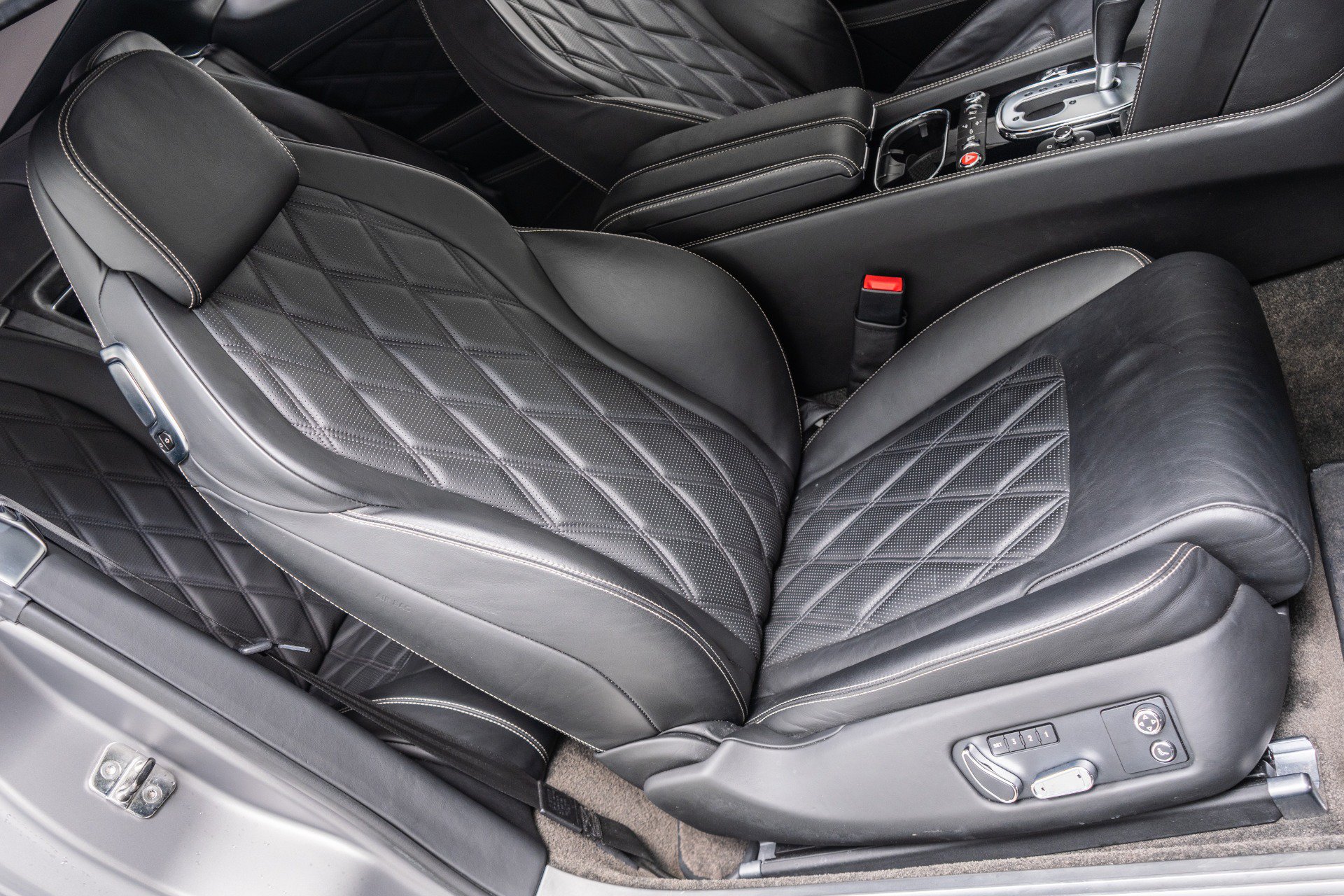Used 2012 Bentley Continental GT AWD/4WD image 25