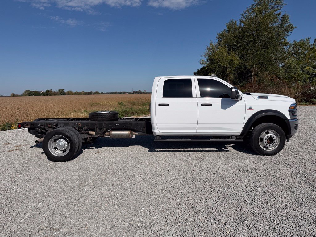 Used 2025 RAM 5500 Tradesman w/ Chrome Appearance Group AWD/4WD image 18
