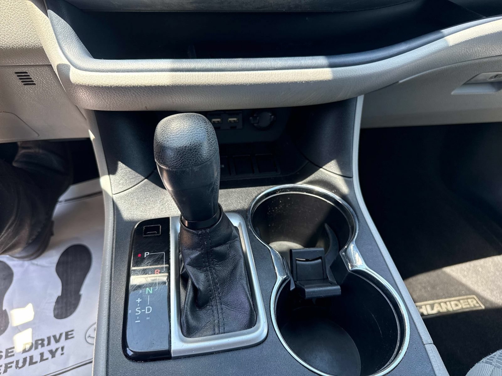Used 2019 Toyota Highlander LE FWD image 23