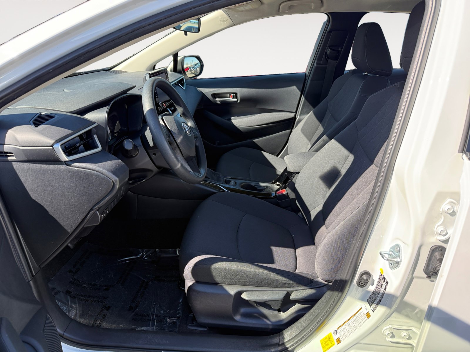 Used 2020 Toyota Corolla LE w/ LE Convenience Package FWD image 10