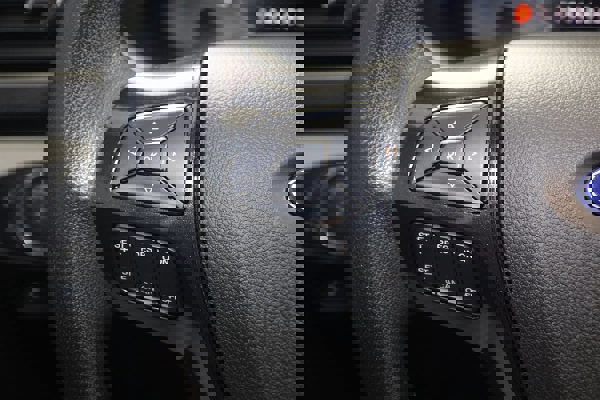 Used 2018 Ford Explorer XLT w/ Equipment Group 202A image 33