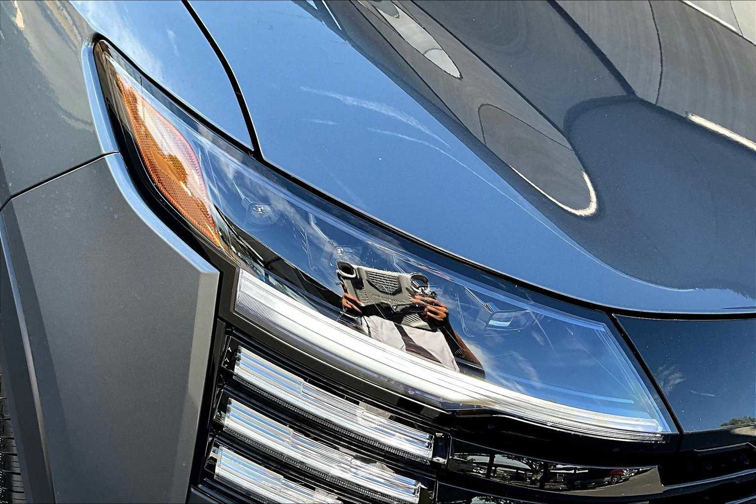 New 2026 Nissan Kicks SR image 13