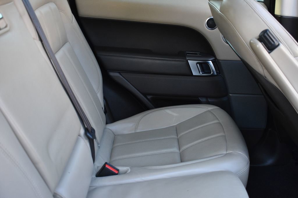 Used 2019 Land Rover Range Rover Sport HSE AWD/4WD image 29