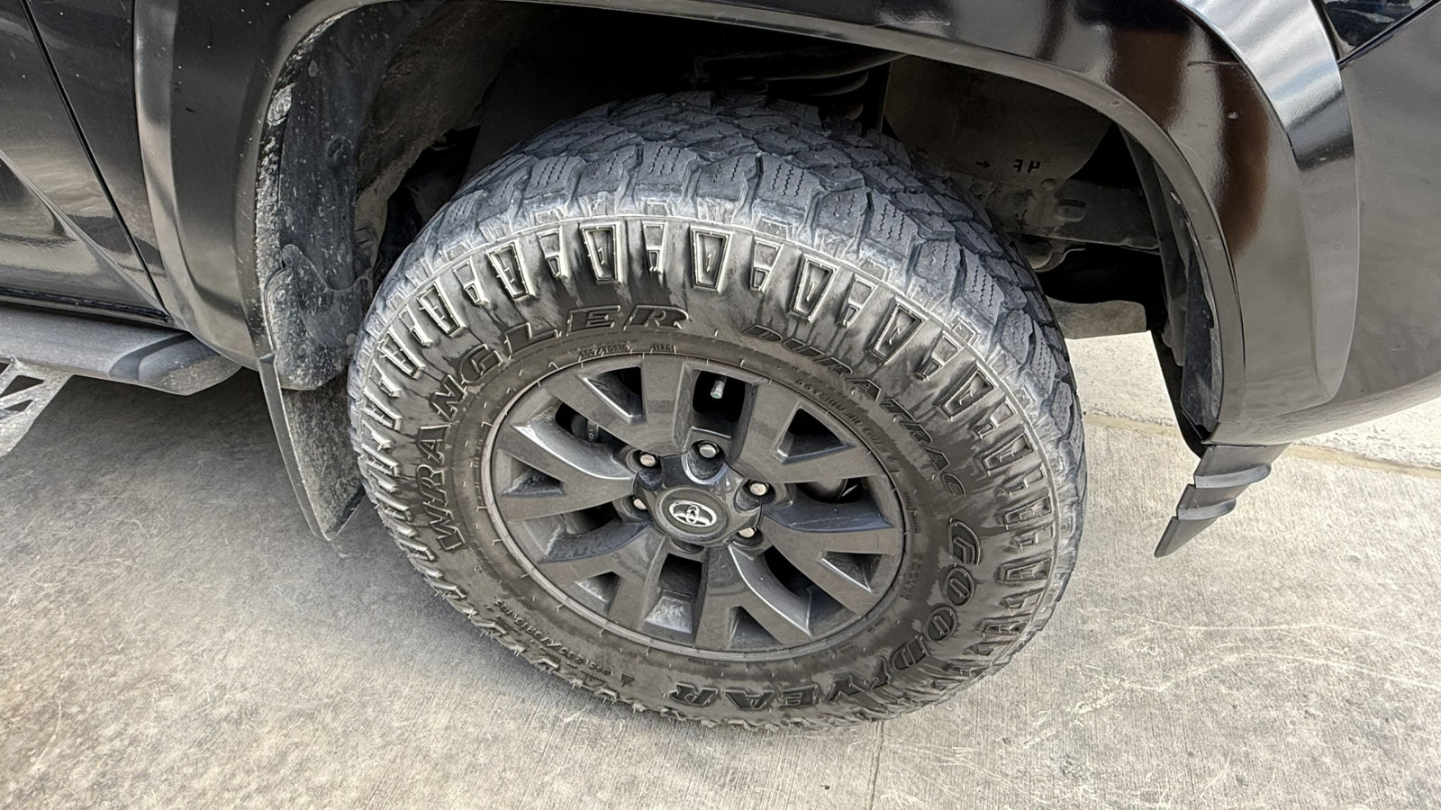 Used 2023 Toyota Tacoma SR5 image 19