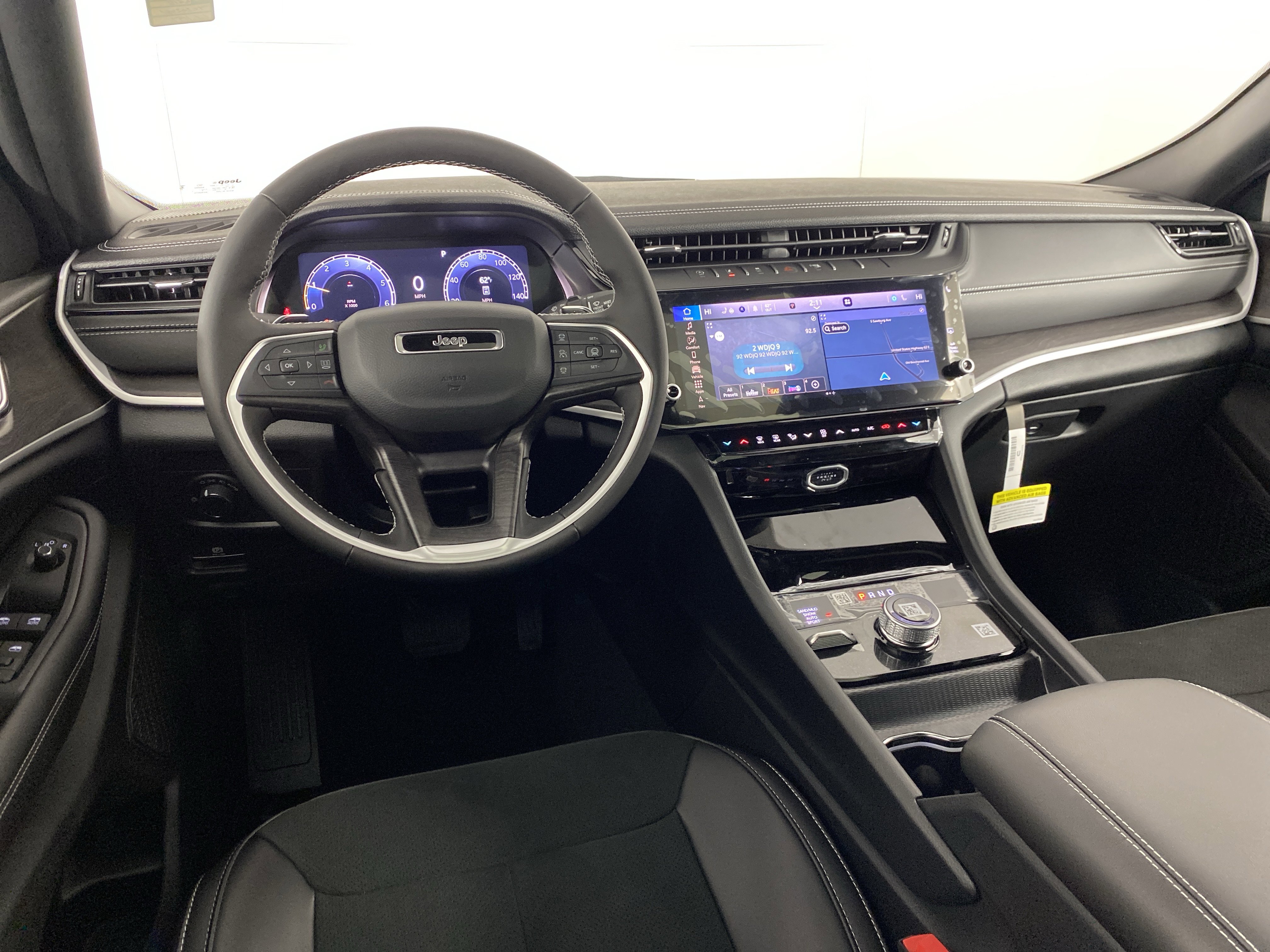 New 2026 Jeep Grand Cherokee Altitude AWD/4WD image 17