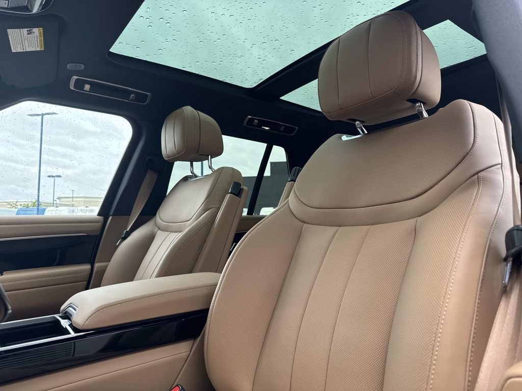 New 2026 Land Rover Range Rover SE AWD/4WD image 21