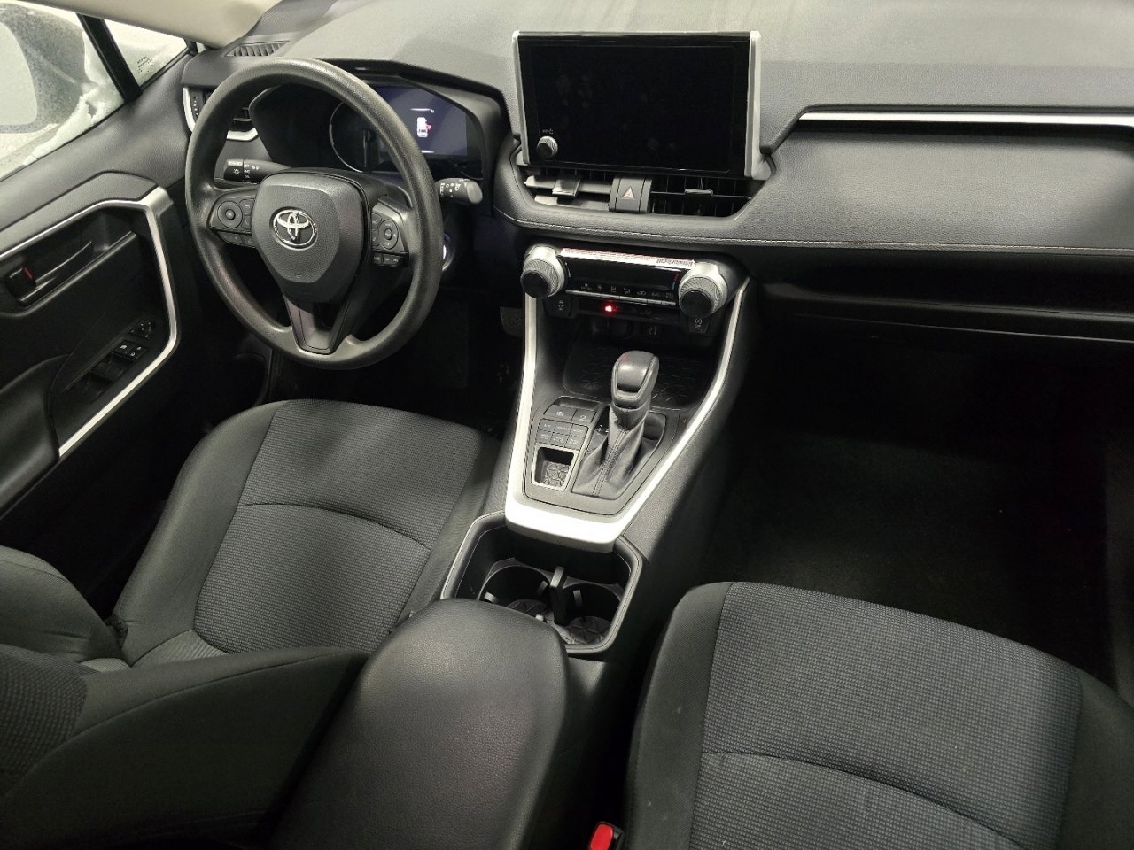 Certified 2024 Toyota RAV4 LE image 21