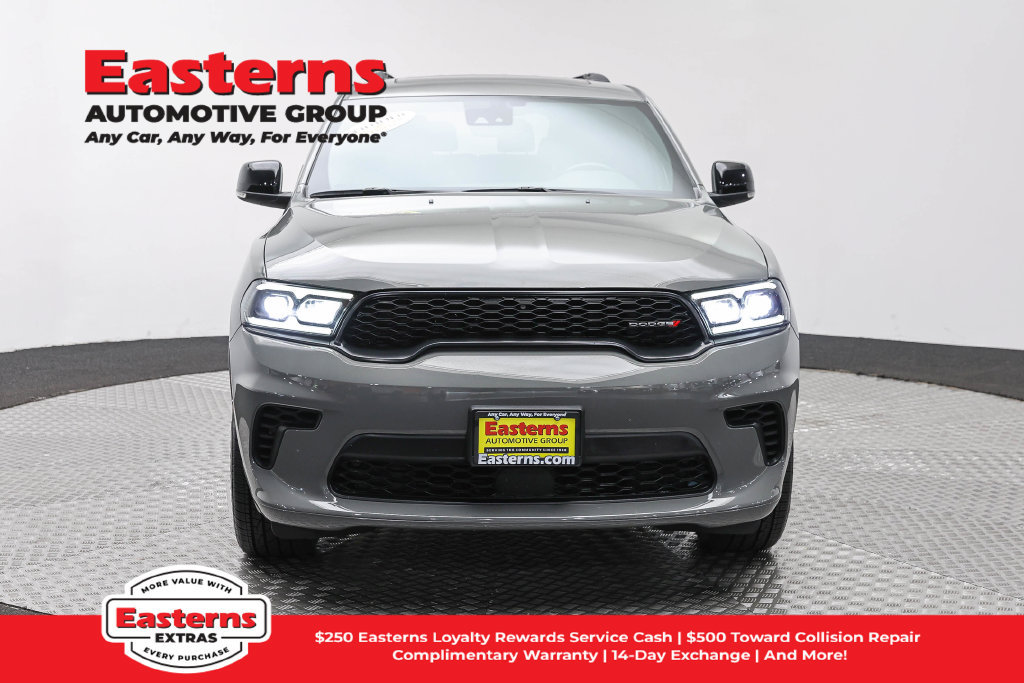 Used 2024 Dodge Durango GT AWD/4WD image 3
