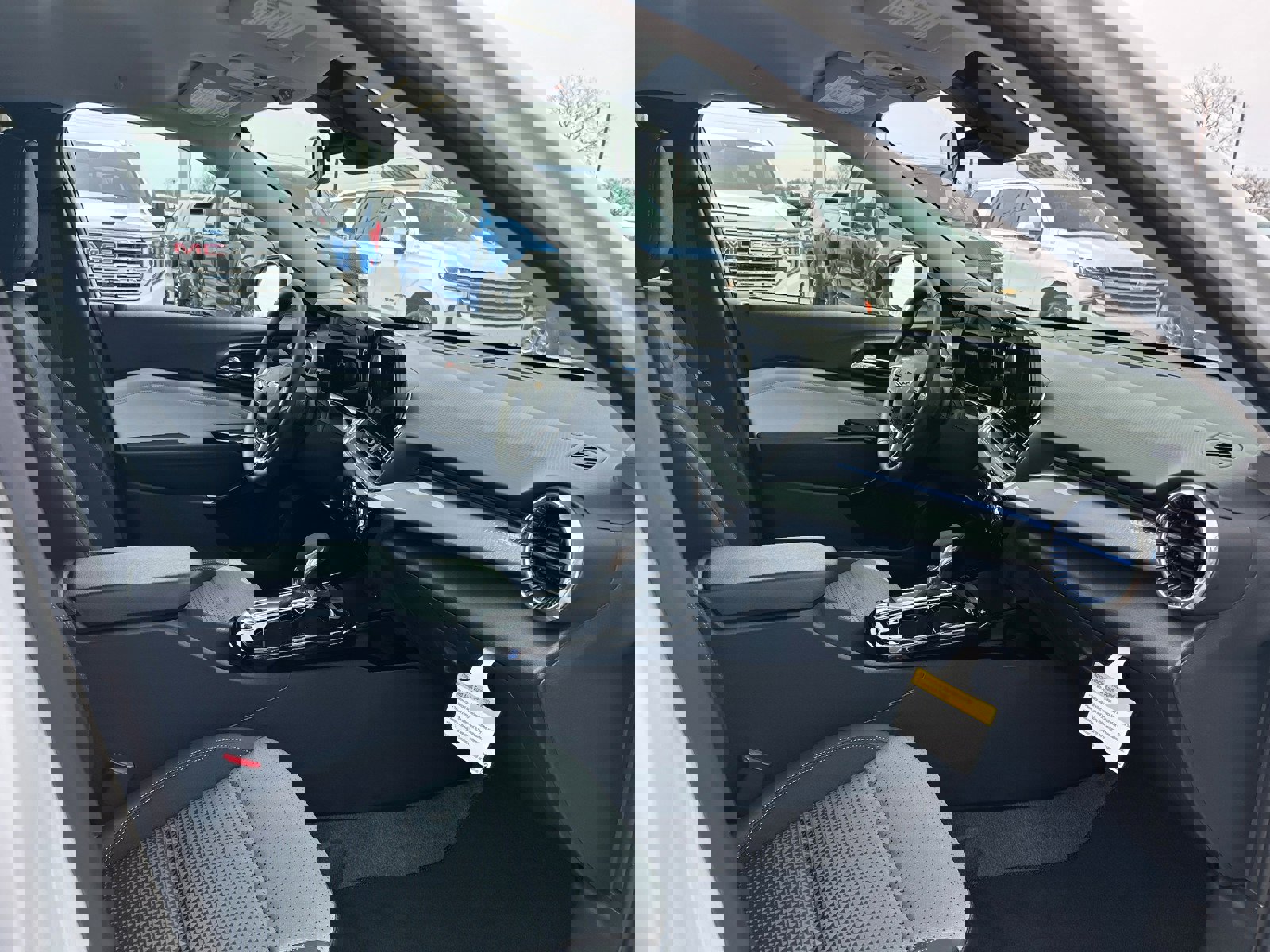 New 2026 Chevrolet Trax LT w/ Driver Confidence Package image 13