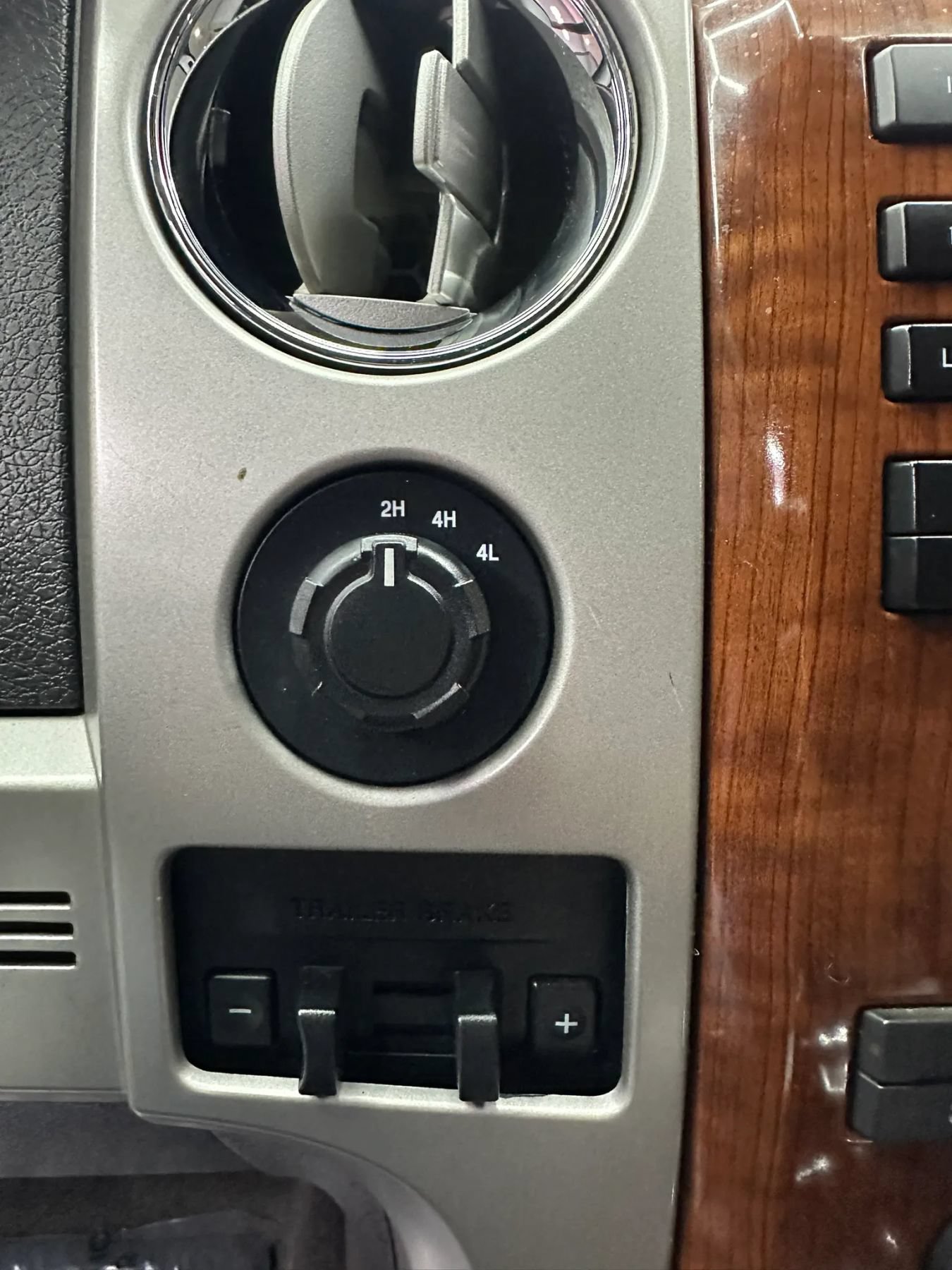 Used 2010 Ford F150 Lariat AWD/4WD image 18