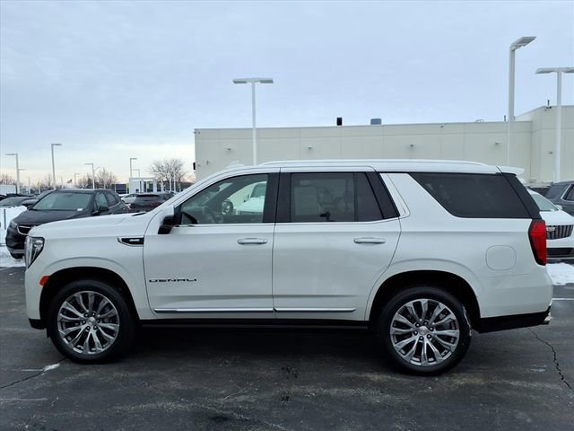 Used 2021 GMC Yukon Denali w/ Denali Premium Package image 10