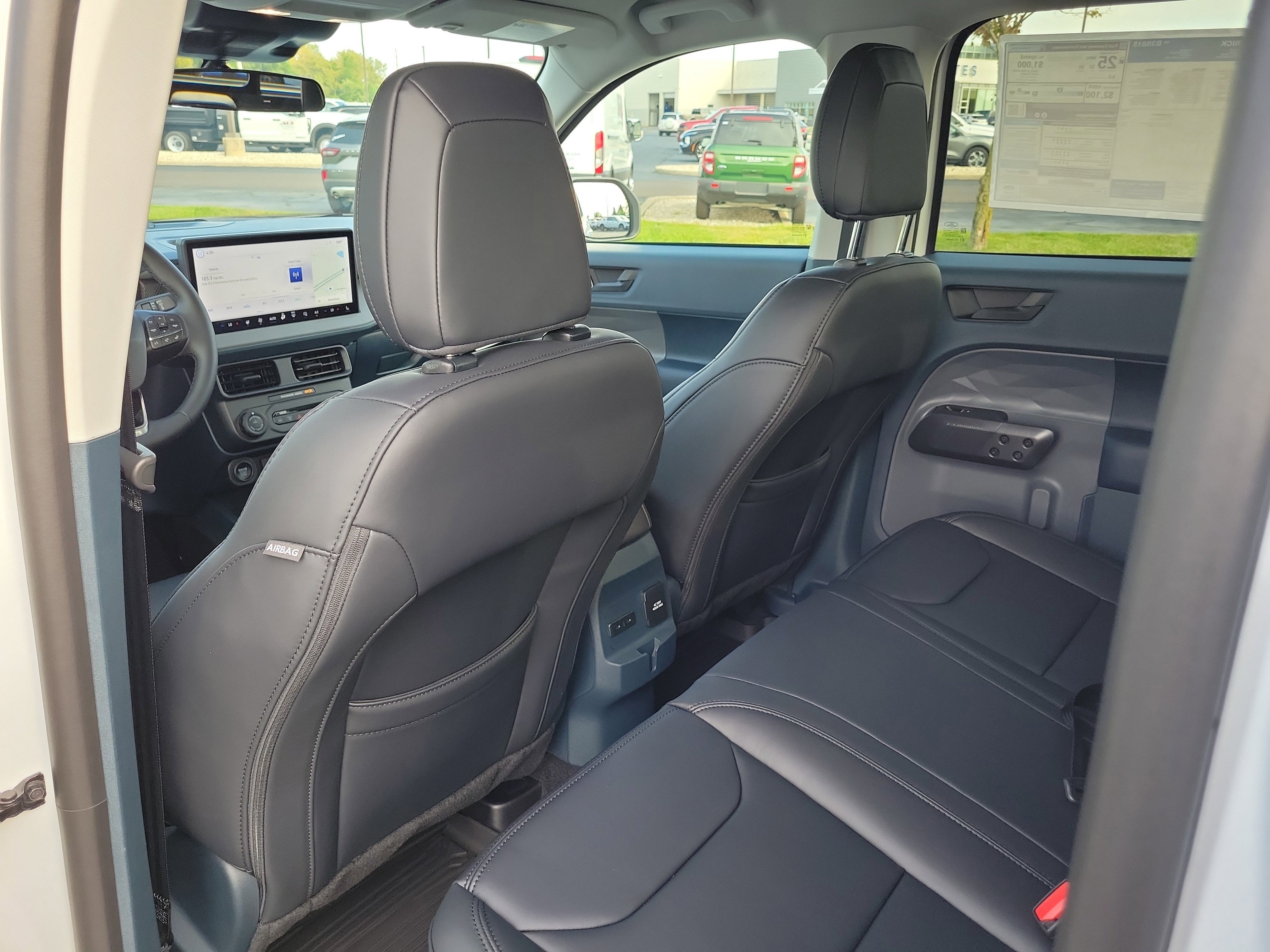 New 2025 Ford Maverick Lariat w/ Black Appearance Package image 10