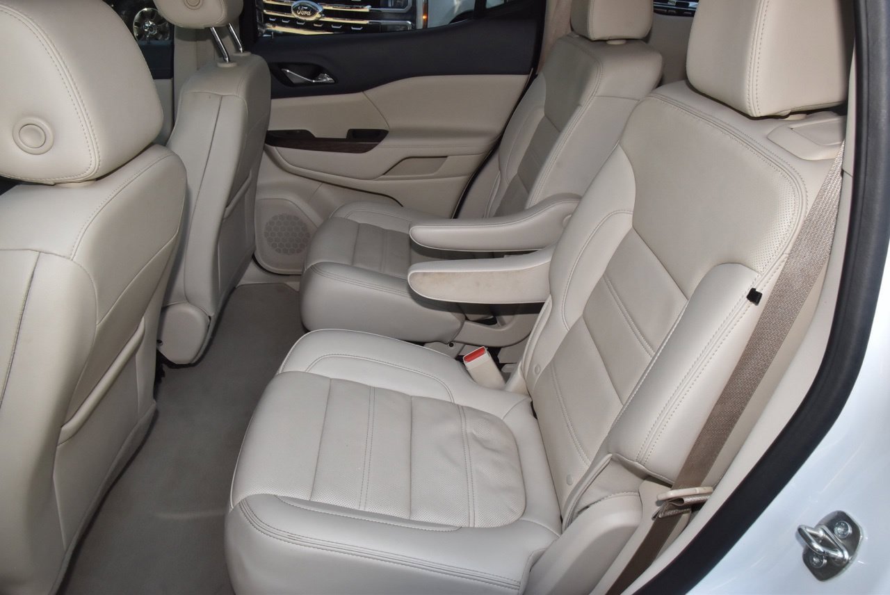 Used 2023 GMC Acadia Denali w/ Denali Ultimate Package FWD image 14