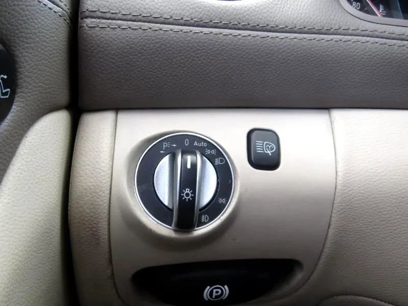 Used 2009 Mercedes-Benz SL 550 image 14