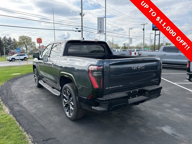 New 2025 GMC Sierra EV Denali image 7