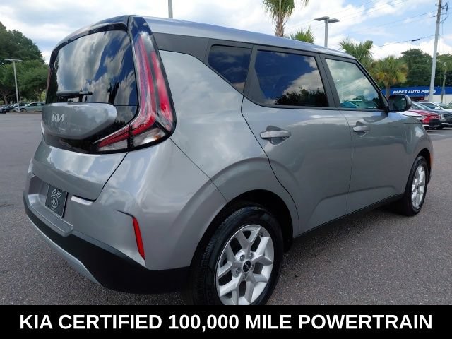 Certified 2025 Kia Soul LX w/ LX Technology Package FWD image 5