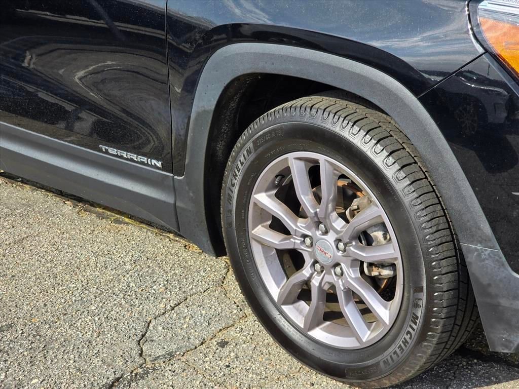 Used 2023 GMC Terrain SLT image 19