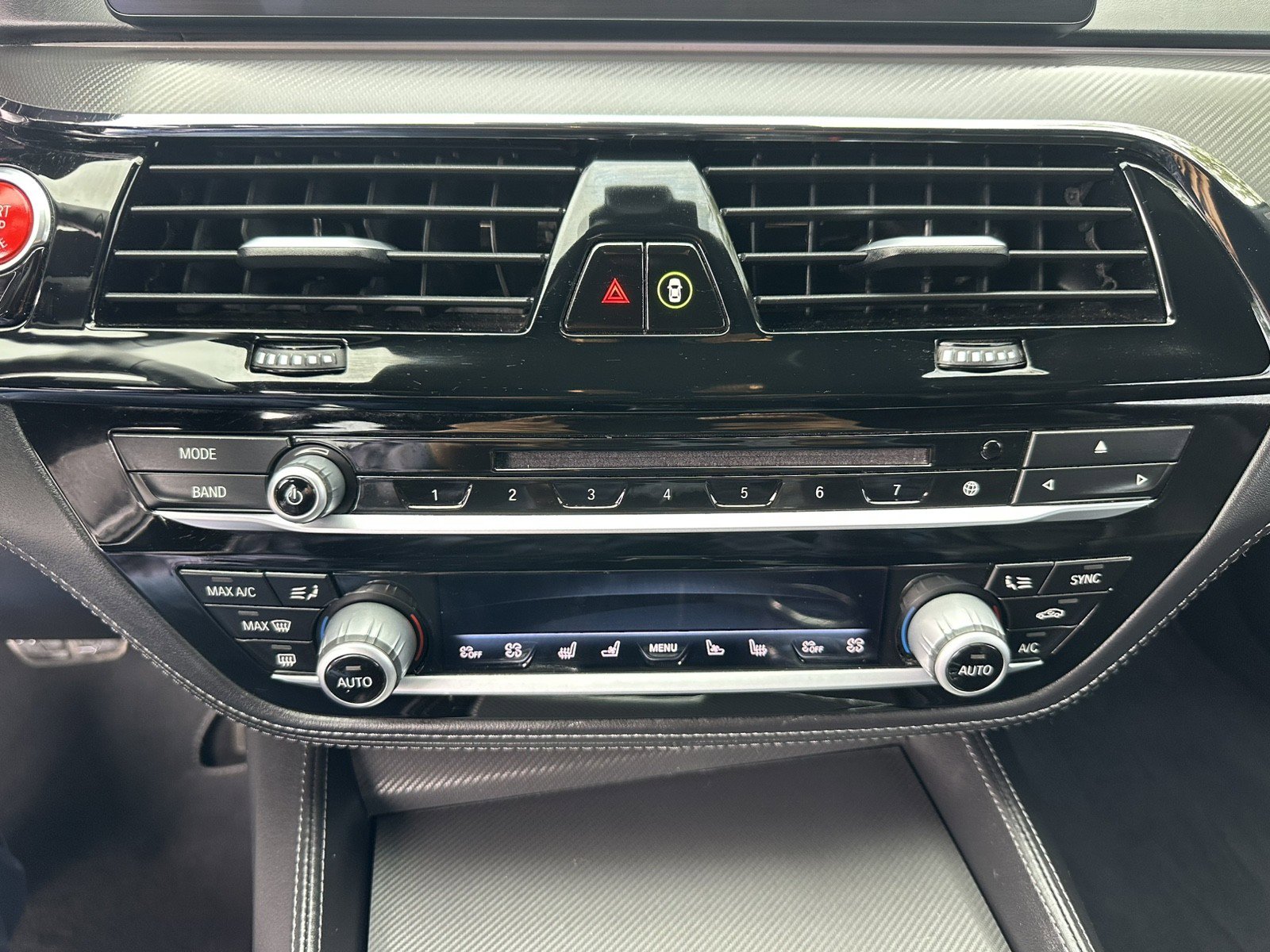 Used 2019 BMW M5 w/ Executive Package image 24