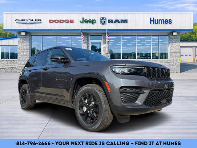 New 2025 Jeep Grand Cherokee Altitude image 1
