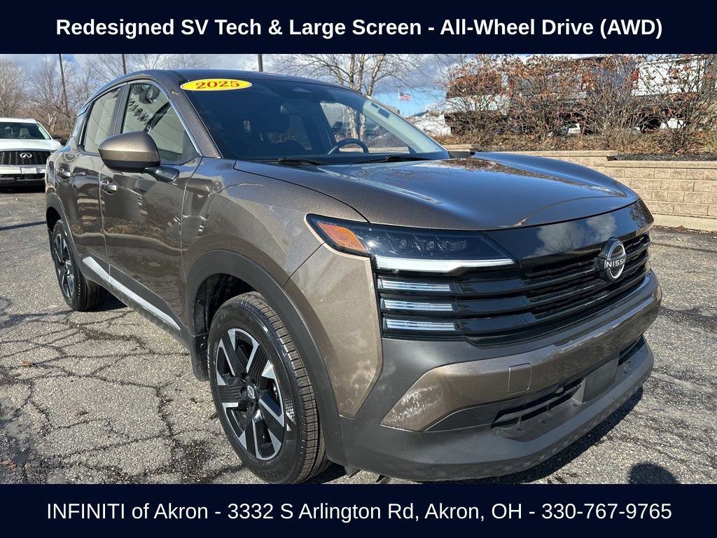 Used 2025 Nissan Kicks SV image 15