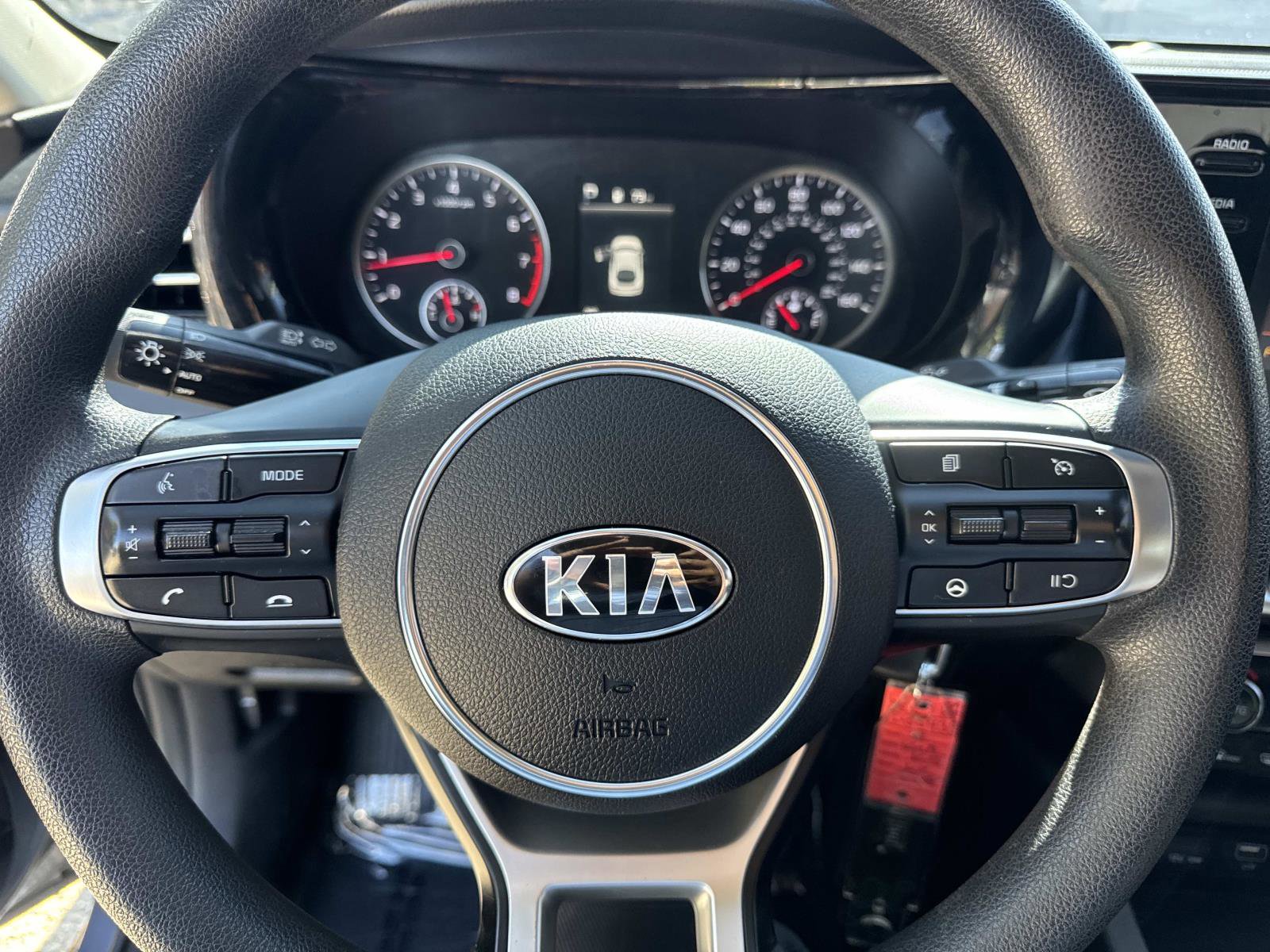 Used 2021 Kia K5 LX image 9
