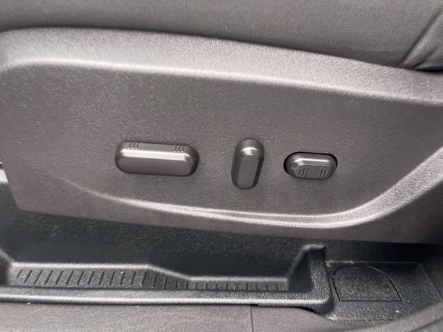 Used 2017 Ford C-MAX SE image 19