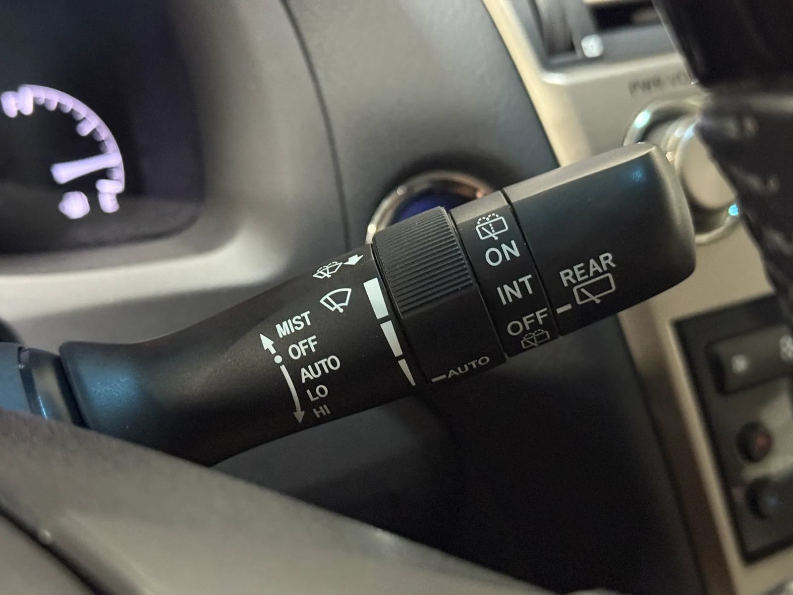 Used 2013 Lexus RX 450h AWD w/ Navigation Pkg image 29