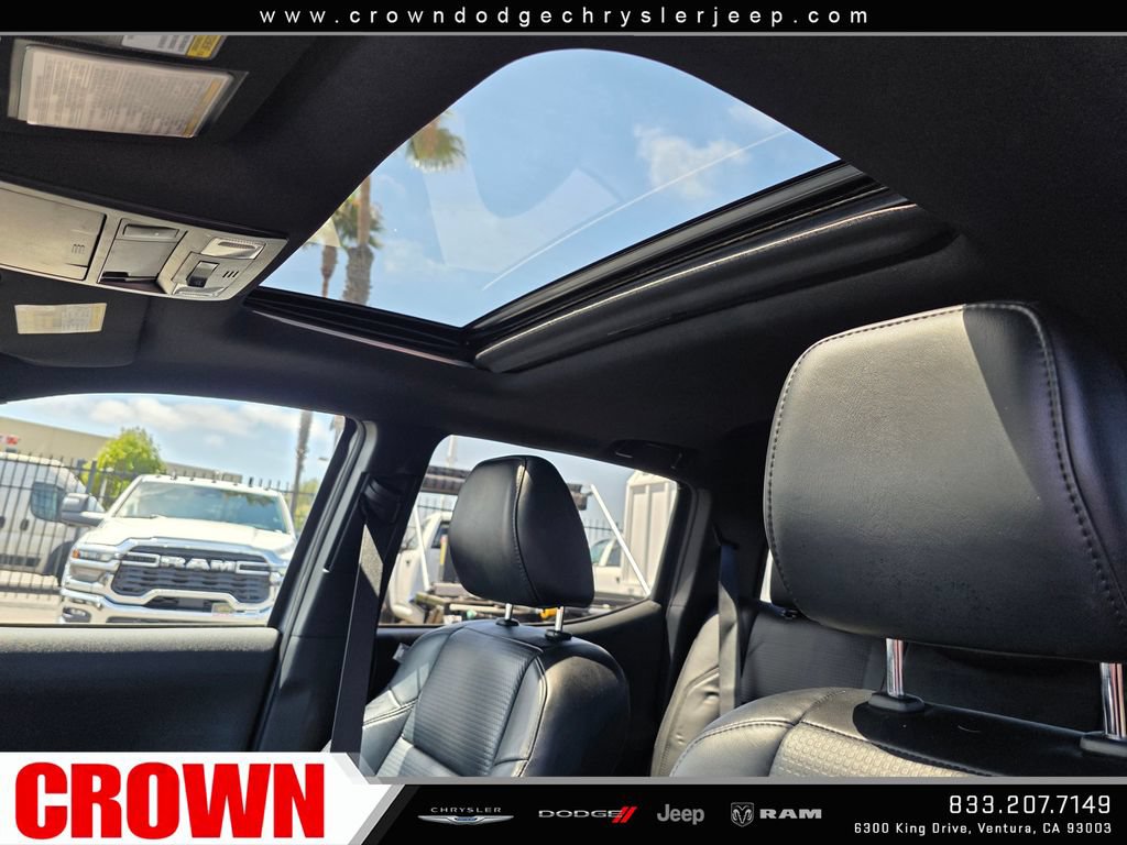 Used 2018 Toyota Tacoma TRD Sport w/ TRD Premium Sport Package AWD/4WD image 20