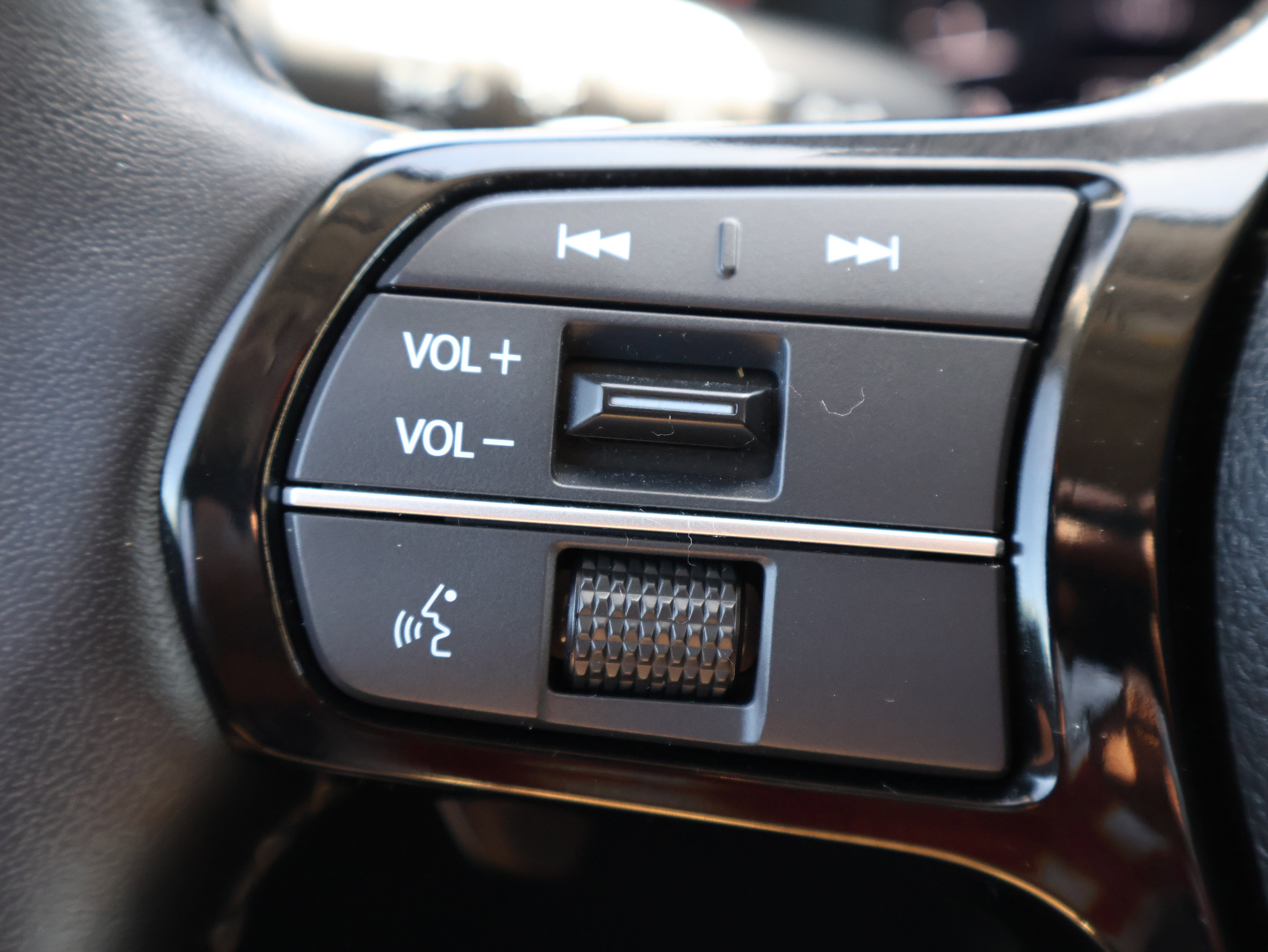 Used 2025 Honda Pilot Elite image 37