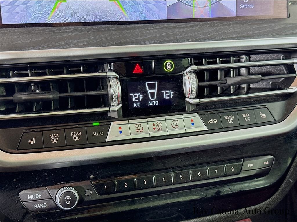 Used 2024 BMW X4 xDrive30i w/ M Sport Package image 16