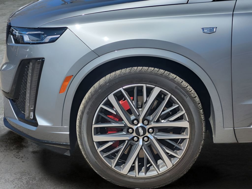 Used 2024 Cadillac XT6 Sport image 9