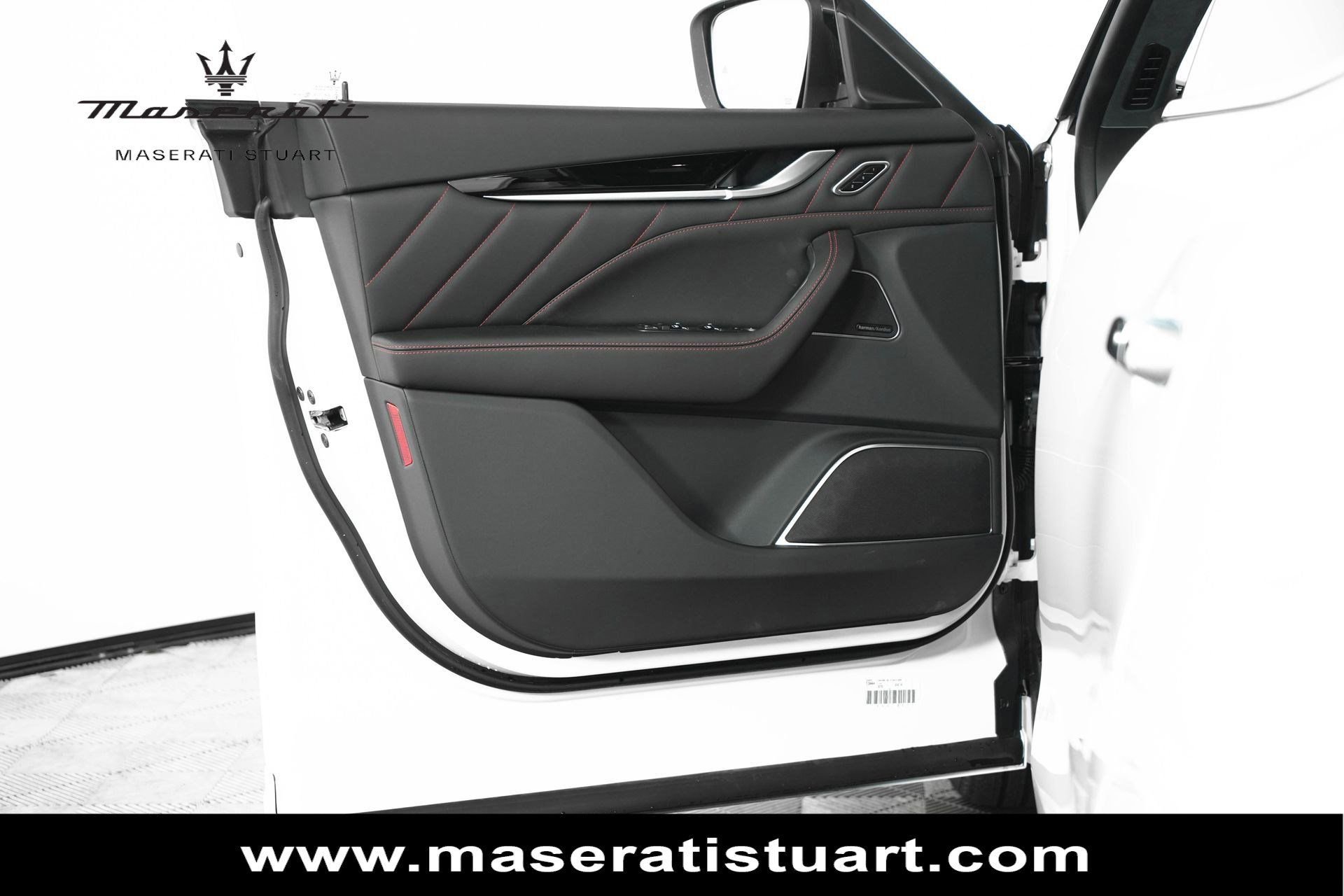 New 2024 Maserati Levante GT Ultima image 22