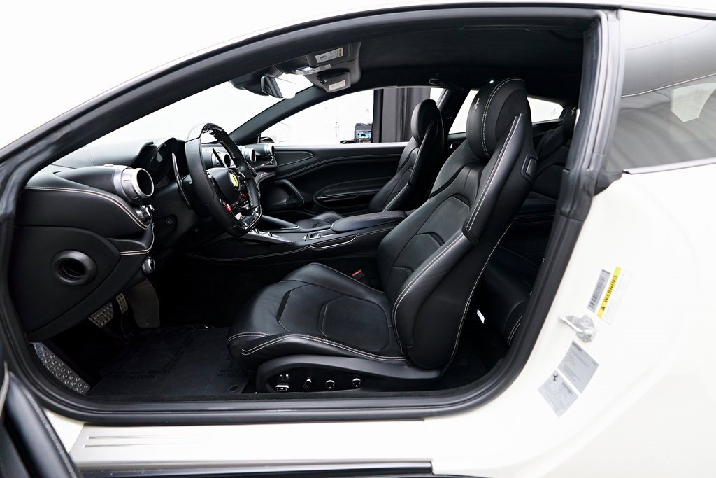 Used 2019 Ferrari GTC4Lusso T image 45
