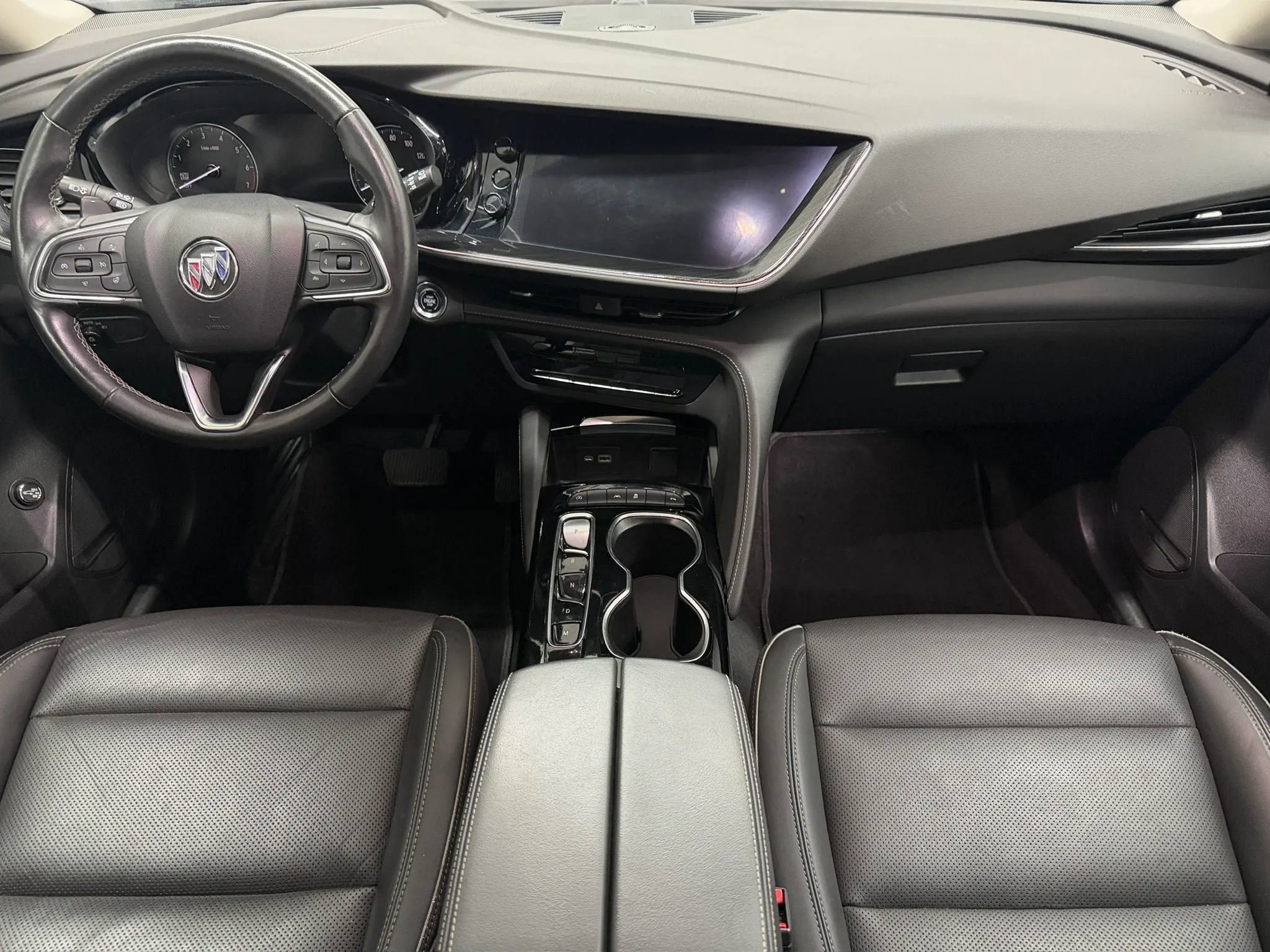 Used 2023 Buick Envision Essence FWD image 2