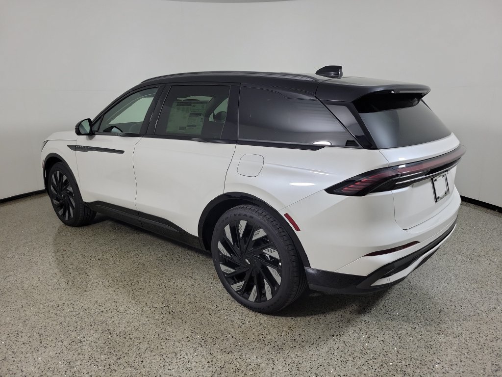 New 2026 Lincoln Nautilus Reserve AWD/4WD image 3