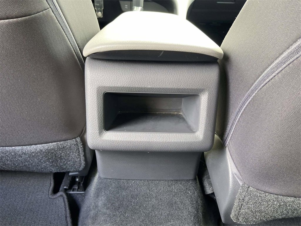 Used 2019 Toyota Camry LE image 17