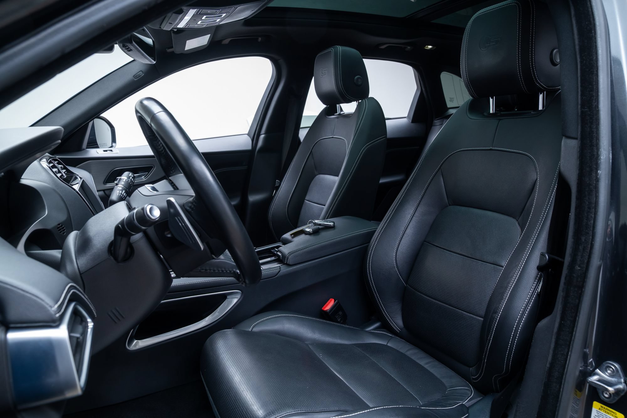 Used 2018 Jaguar F-PACE S AWD/4WD image 19