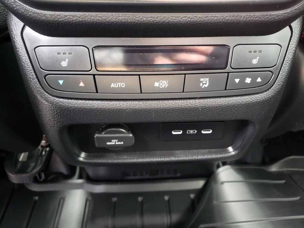 Used 2025 Honda Ridgeline Black Edition image 12