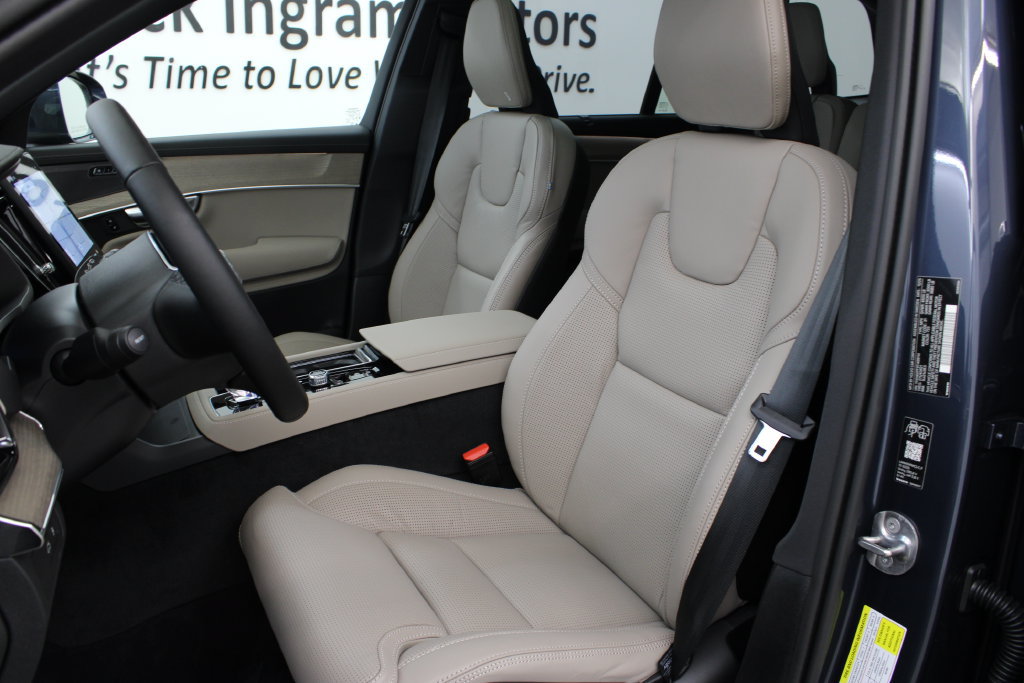 New 2026 Volvo XC90 T8 Ultra w/ Protection Package Premier AWD/4WD image 15