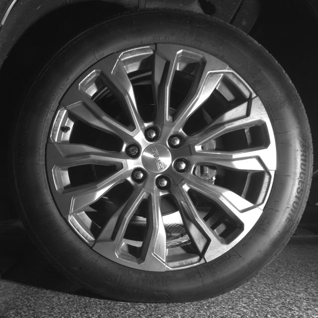 Used 2021 GMC Yukon XL Denali w/ Denali Premium Package image 11