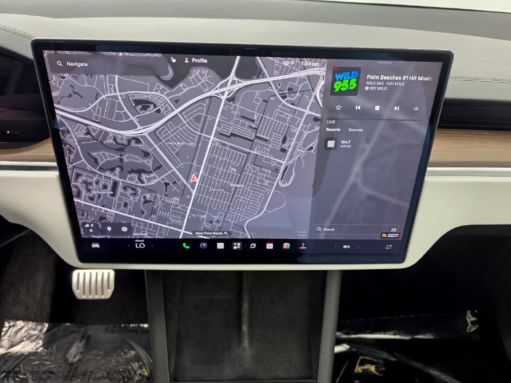 Used 2023 Tesla Model X AWD/4WD image 22