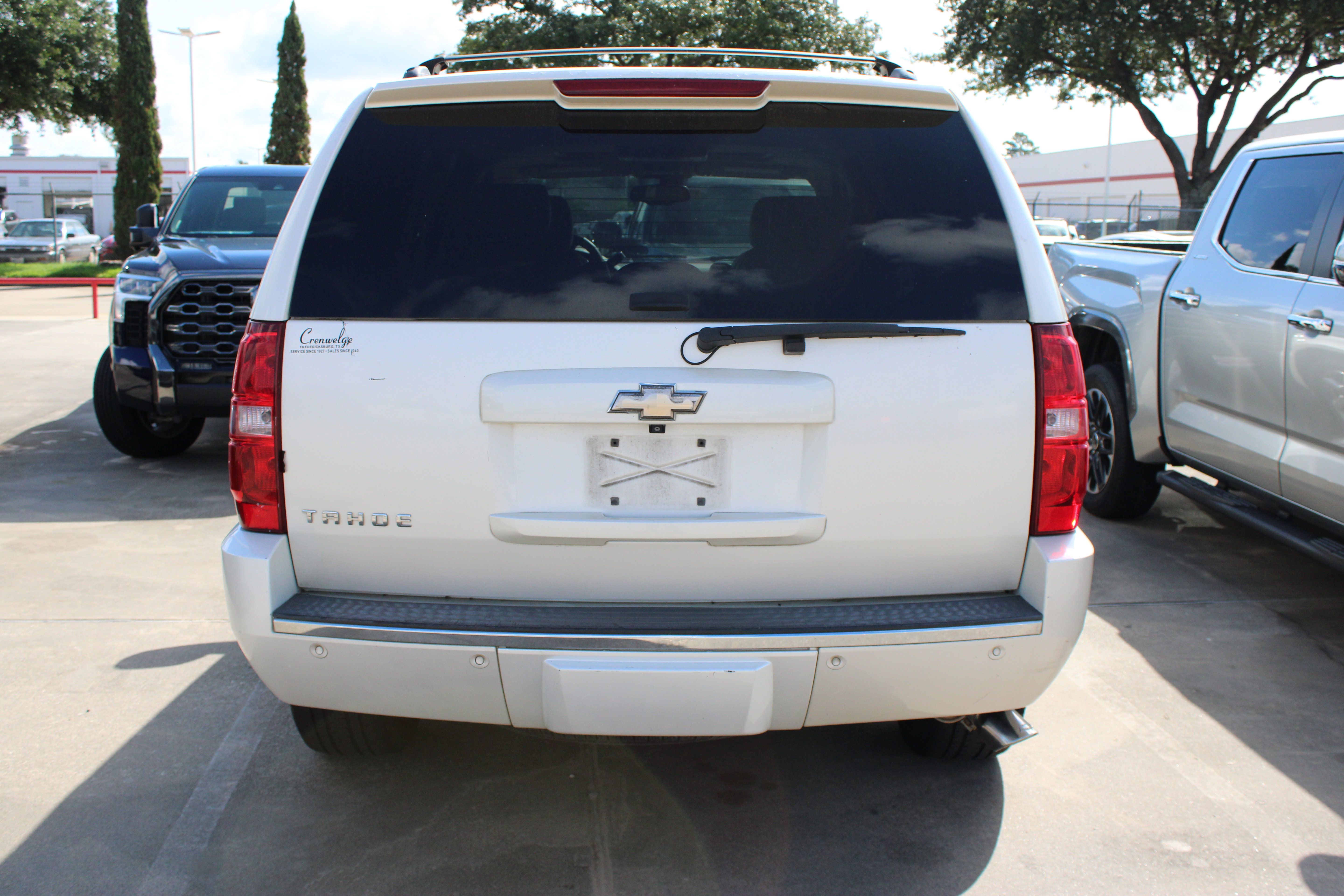 Used 2009 Chevrolet Tahoe LTZ RWD image 7
