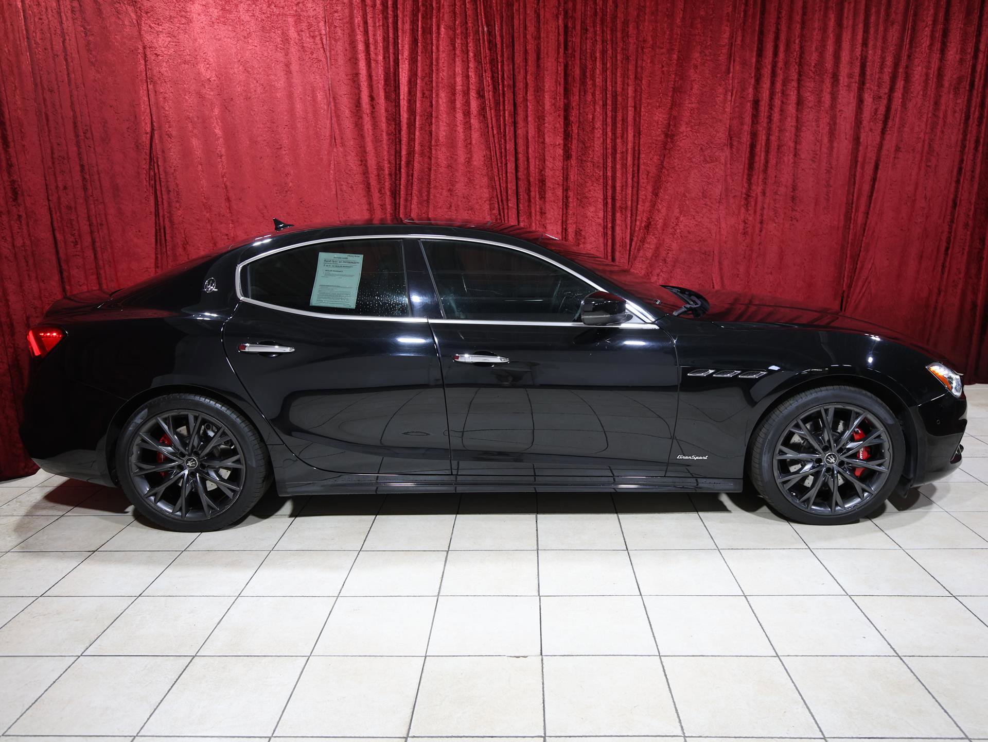 Used 2021 Maserati Ghibli S GranSport image 8