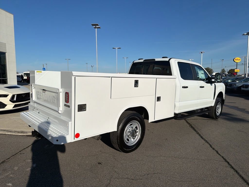 New 2026 Ford F350 XL w/ XL Chrome Package image 3